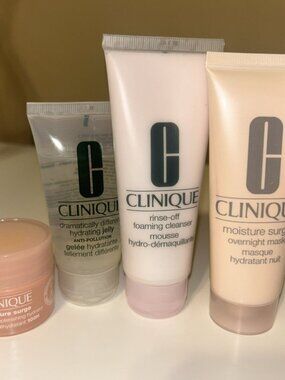 Clinique 4pcs Moisture Surge Overnight Mask, Hydrator, Foaming Cleanser, Jelly